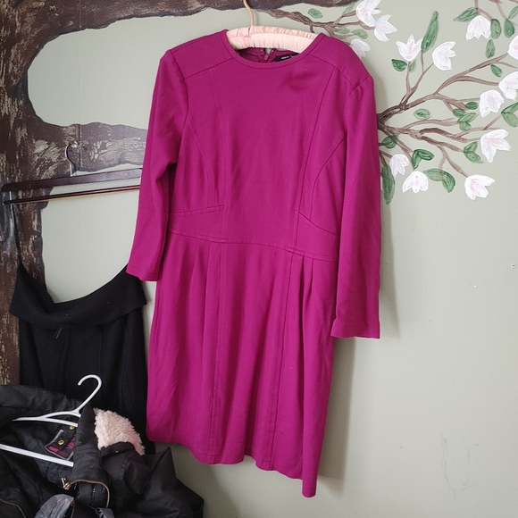 Ladies size 12 dress - Picture 2 of 2